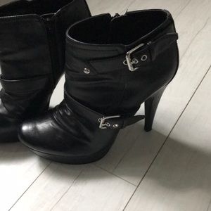 Guess ankle boots